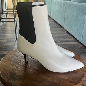 Joie Rali booties kitten heel